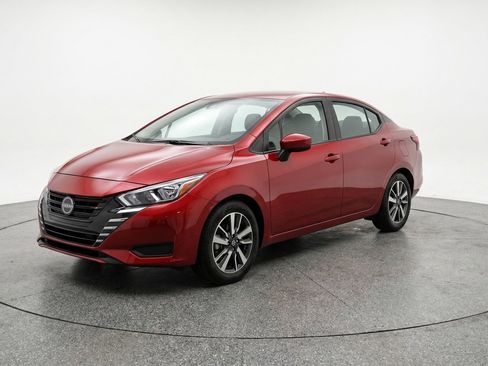 Used 2025 Nissan Versa SV FWD image 3