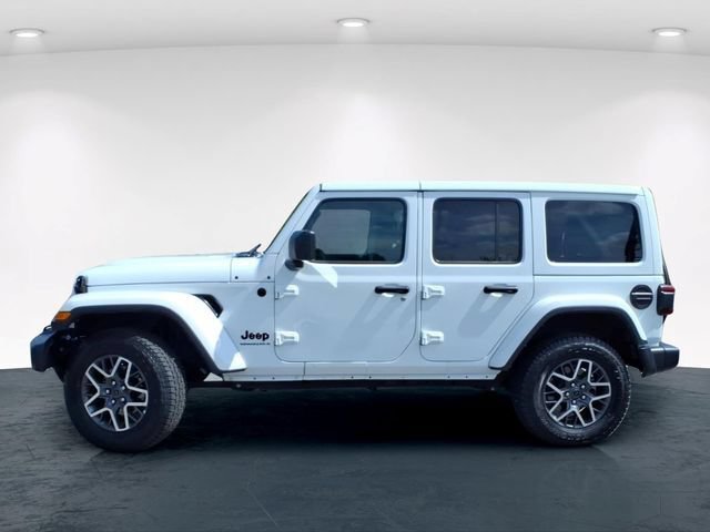 Used 2025 Jeep Wrangler Unlimited Sahara AWD/4WD image 14
