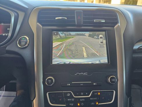 Used 2019 Ford Fusion SEL image 23