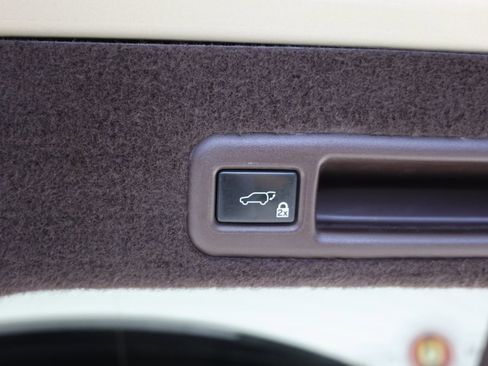 Used 2019 Lexus RX 450h AWD image 46