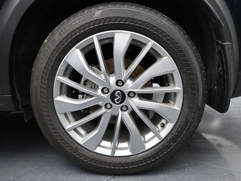 Used 2023 INFINITI QX50 Luxe FWD image 9