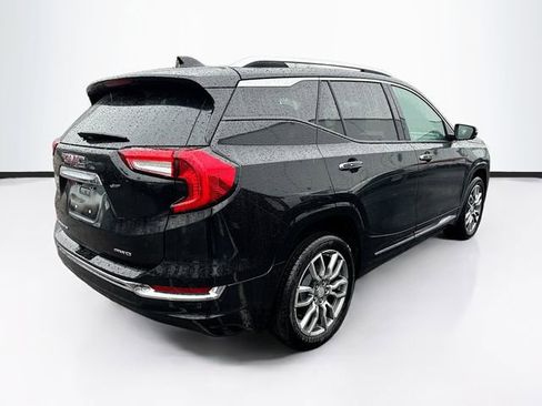Used 2023 GMC Terrain Denali image 7