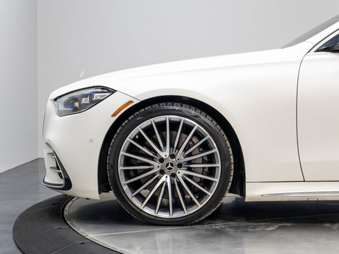 Used 2023 Mercedes-Benz S 580 4MATIC Sedan w/ AMG Line image 39