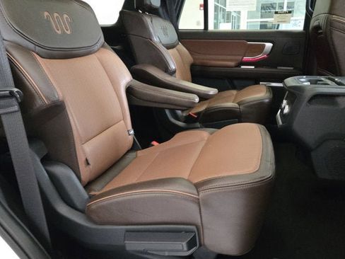 Used 2025 Ford Expedition King Ranch AWD/4WD image 6