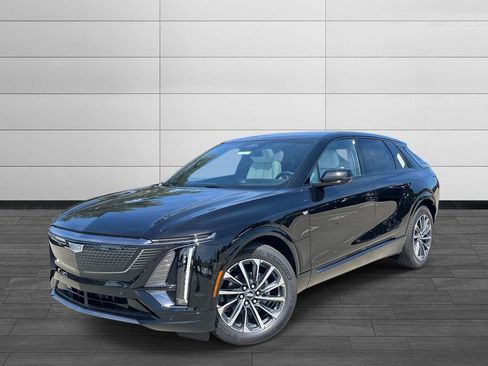 New 2026 Cadillac Lyriq Sport image 1