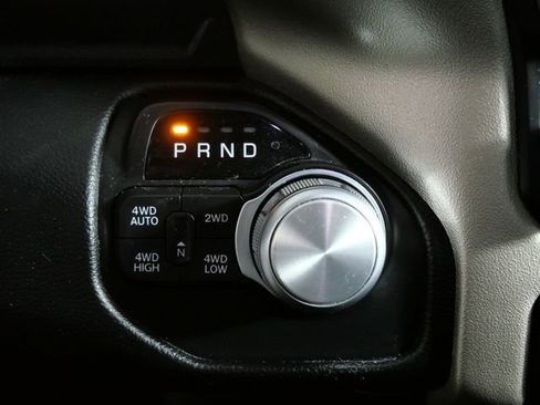 Used 2019 RAM 1500 Laramie AWD/4WD image 25
