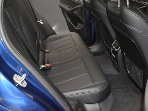 Certified 2025 BMW X4 xDrive30i image 22