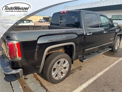 Used 2017 GMC Sierra 1500 SLT AWD/4WD image 1