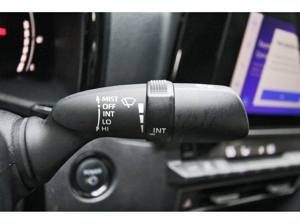 Used 2025 Toyota Camry LE FWD image 19