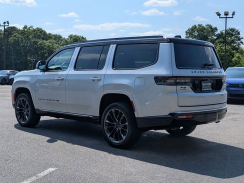 Used 2025 Jeep Grand Wagoneer Series II Obsidian w/ Quick Order Packagew 28T AWD/4WD image 7