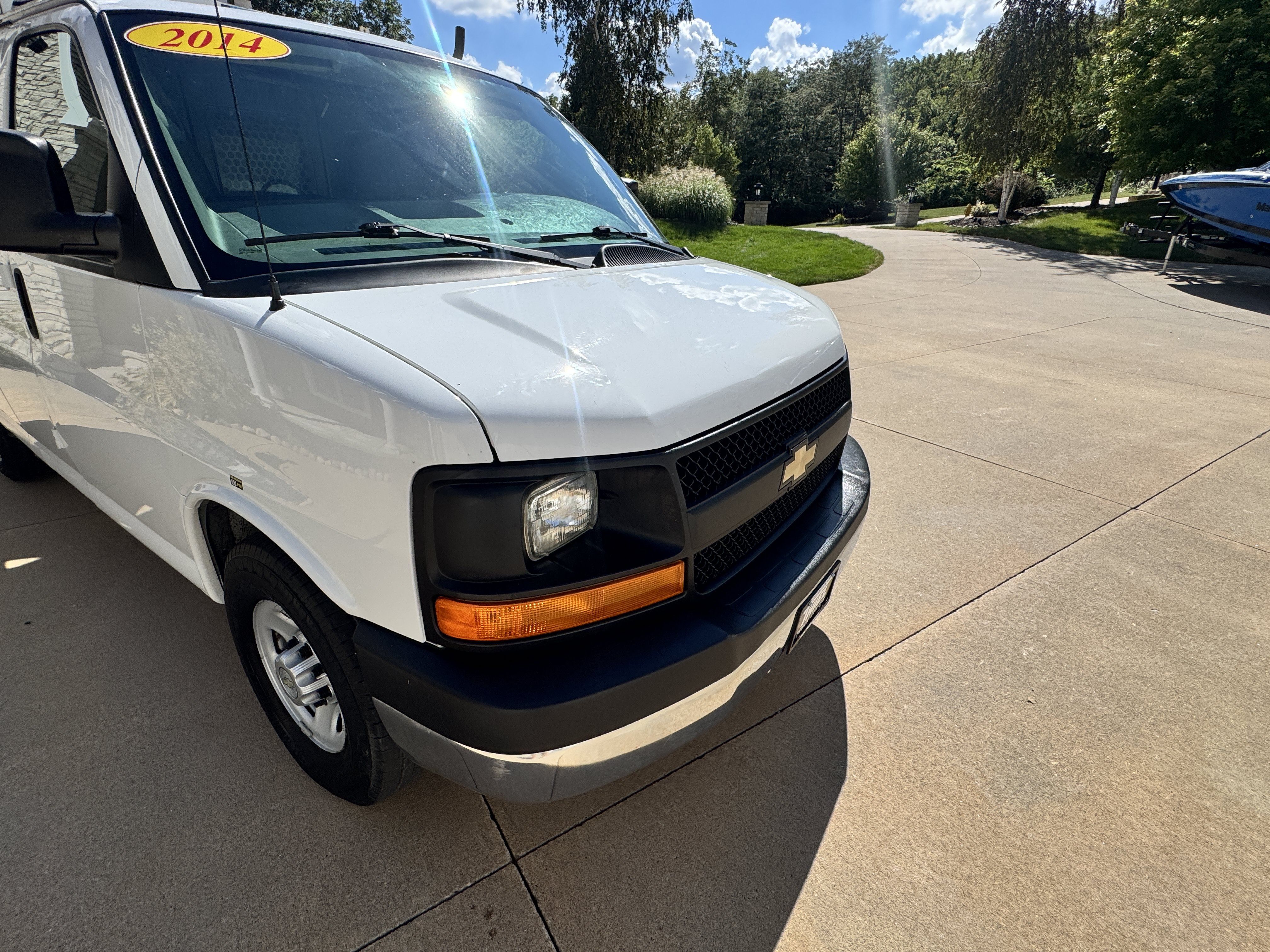 Used 2014 Chevrolet Express 2500 RWD image 34