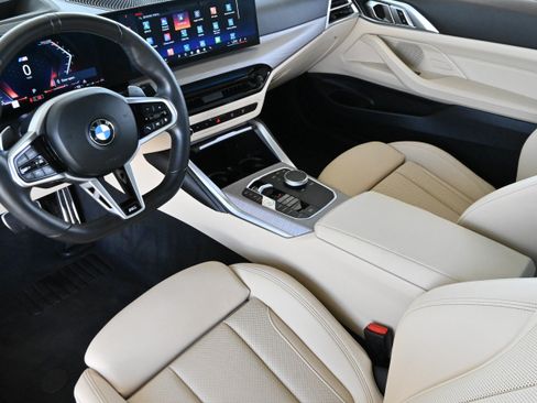 Used 2025 BMW 430i Coupe w/ M Sport Package RWD image 13