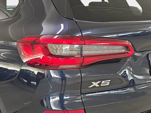 Used 2020 BMW X5 xDrive40i w/ M Sport Package AWD/4WD image 33