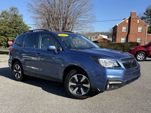 Used 2017 Subaru Forester 2.5i Limited w/ Popular Package #2 image 2