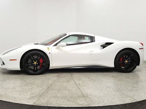 Used 2017 Ferrari 488 Spider RWD image 2