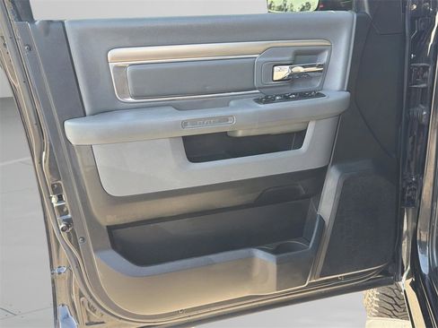 Used 2018 RAM 1500 Big Horn image 31