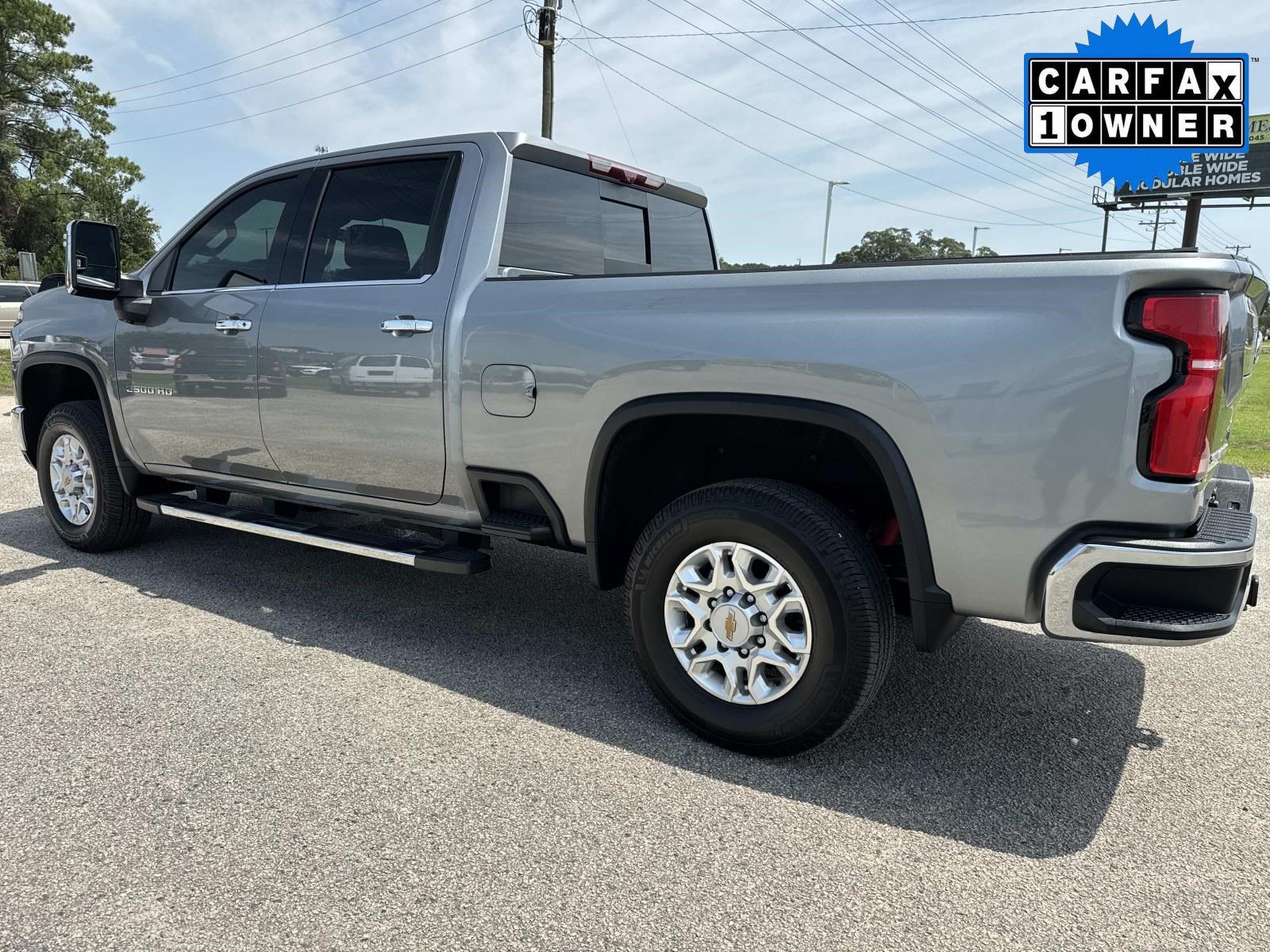 Used 2024 Chevrolet Silverado 2500 LTZ w/ LTZ Premium Package AWD/4WD image 6