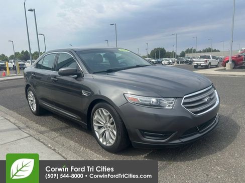 Used 2015 Ford Taurus Limited FWD image 4