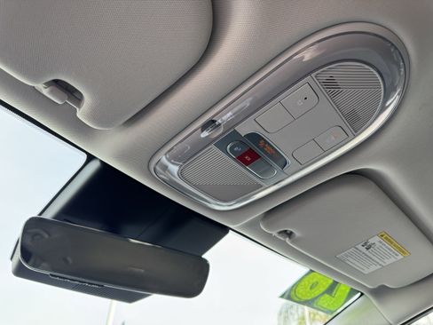 Used 2026 Hyundai Ioniq 9 SEL image 31