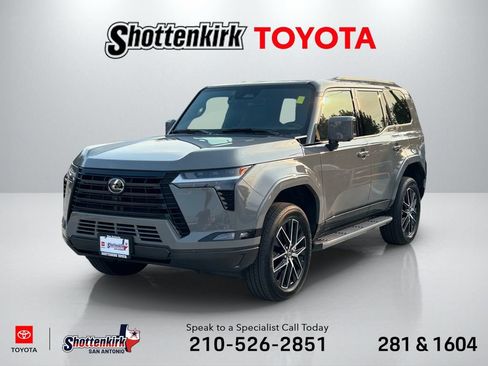 Used 2025 Lexus GX 550 AWD/4WD image 1