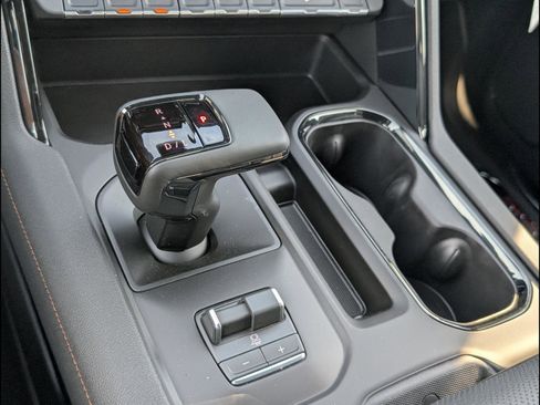 New 2026 GMC Sierra 1500 AT4 w/ AT4 Premium Package AWD/4WD image 17