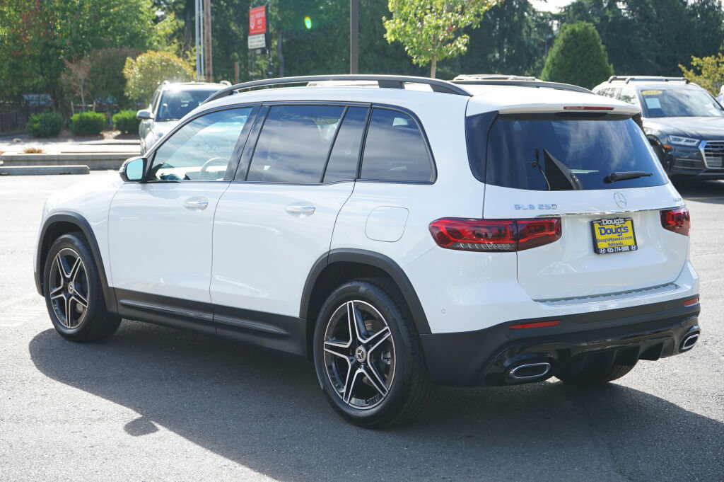 Used 2023 Mercedes-Benz GLB 250 4MATIC image 7
