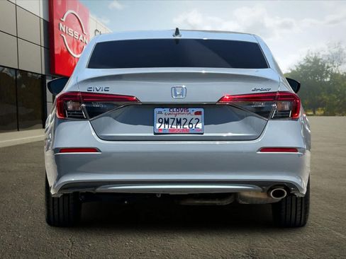 Used 2024 Honda Civic Sport image 8
