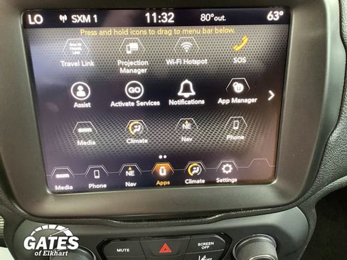 Used 2023 Jeep Renegade Latitude AWD/4WD image 3
