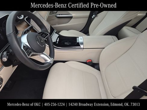 Used 2026 Mercedes-Benz C 300 4MATIC Sedan image 11