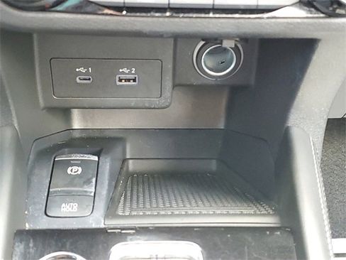 Certified 2024 Nissan Kicks SR w/ SR Premium Package image 20