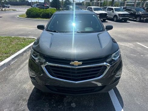 Used 2020 Chevrolet Equinox LS FWD image 3