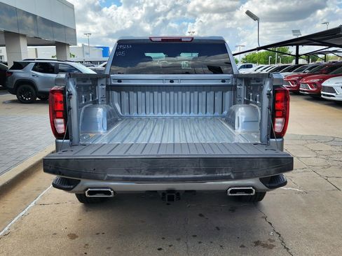 New 2026 GMC Sierra 1500 Elevation w/ LPO, Elevation Black Package AWD/4WD image 47