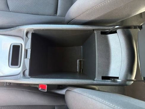 Used 2022 Chevrolet Malibu LT FWD image 24