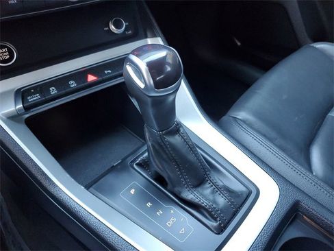 Used 2023 Audi Q3 2.0T Premium image 26