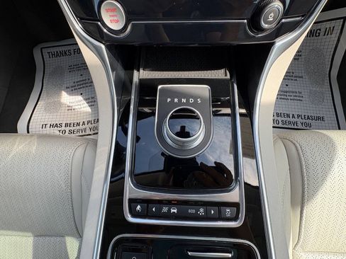 Used 2016 Jaguar XF Prestige AWD/4WD image 20