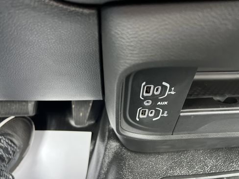 Used 2025 RAM 5500 2WD Regular Cab image 23