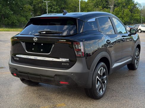 New 2026 Nissan Kicks SV AWD/4WD image 5