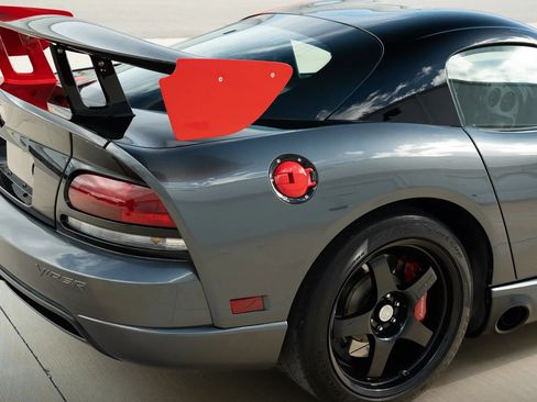 Used 2009 Dodge Viper ACR RWD image 97