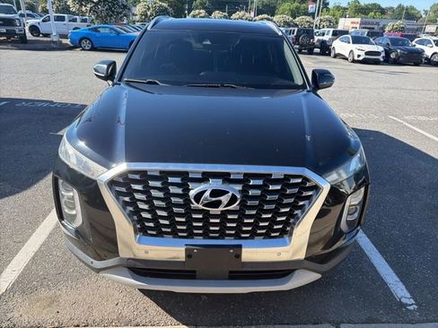 Used 2020 Hyundai Palisade SEL w/ Convenience Package FWD image 2