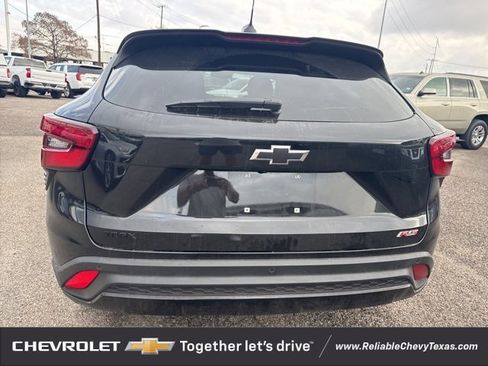 Used 2025 Chevrolet Trax RS w/ Sunroof Package image 7