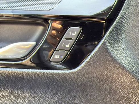 Used 2024 Honda CR-V EX-L image 22