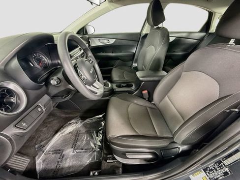 Used 2024 Kia Forte LXS FWD image 19