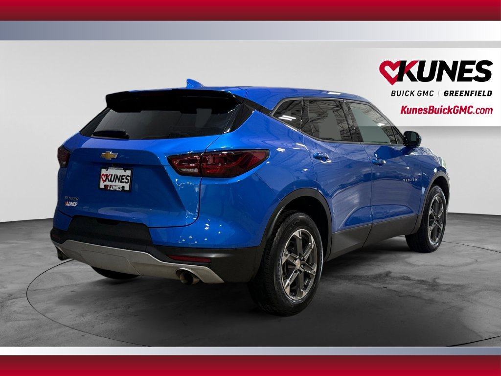 Used 2025 Chevrolet Blazer LT FWD image 10