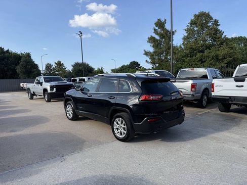Used 2014 Jeep Cherokee Latitude FWD image 4