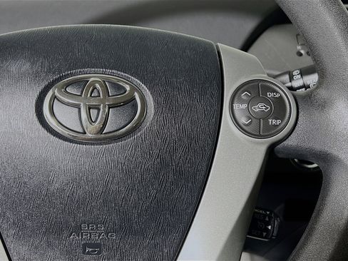 Used 2014 Toyota Prius Two image 19