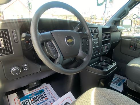Used 2025 Chevrolet Express 2500 Extended w/ Communications Package image 14