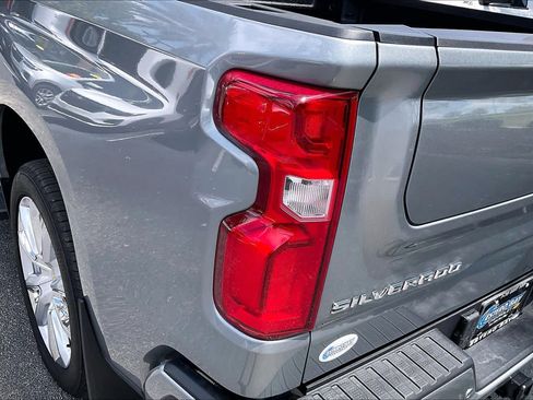 Used 2026 Chevrolet Silverado 1500 High Country w/ High Country Premium Package AWD/4WD image 55