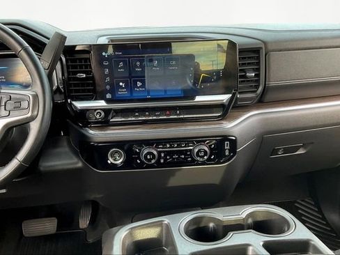 Used 2023 Chevrolet Silverado 1500 LT image 9