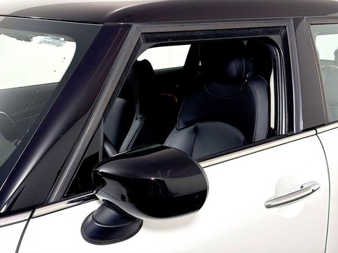 Used 2023 MINI Cooper S image 29