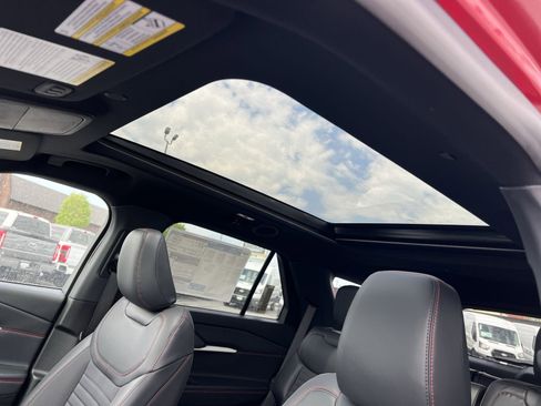 New 2026 Ford Explorer ST-Line AWD/4WD image 24